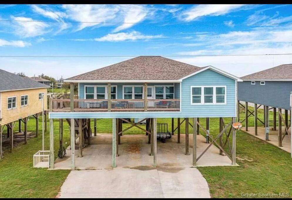 Oceanfront Home Near Hollybeach Cameron Экстерьер фото