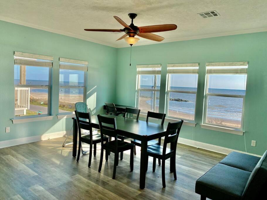 Oceanfront Home Near Hollybeach Cameron Экстерьер фото